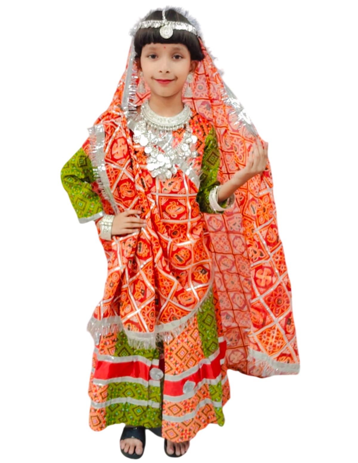 Rajasthani Girl with Traditional Jewellery Indian State Fancy Dress Costume for Girls and Females Buy / 4-5 Years Rajasthani Girl with Traditional Jewellery Indian State Fancy Dress Costume for Girls and Females Buy / 4-5 Years