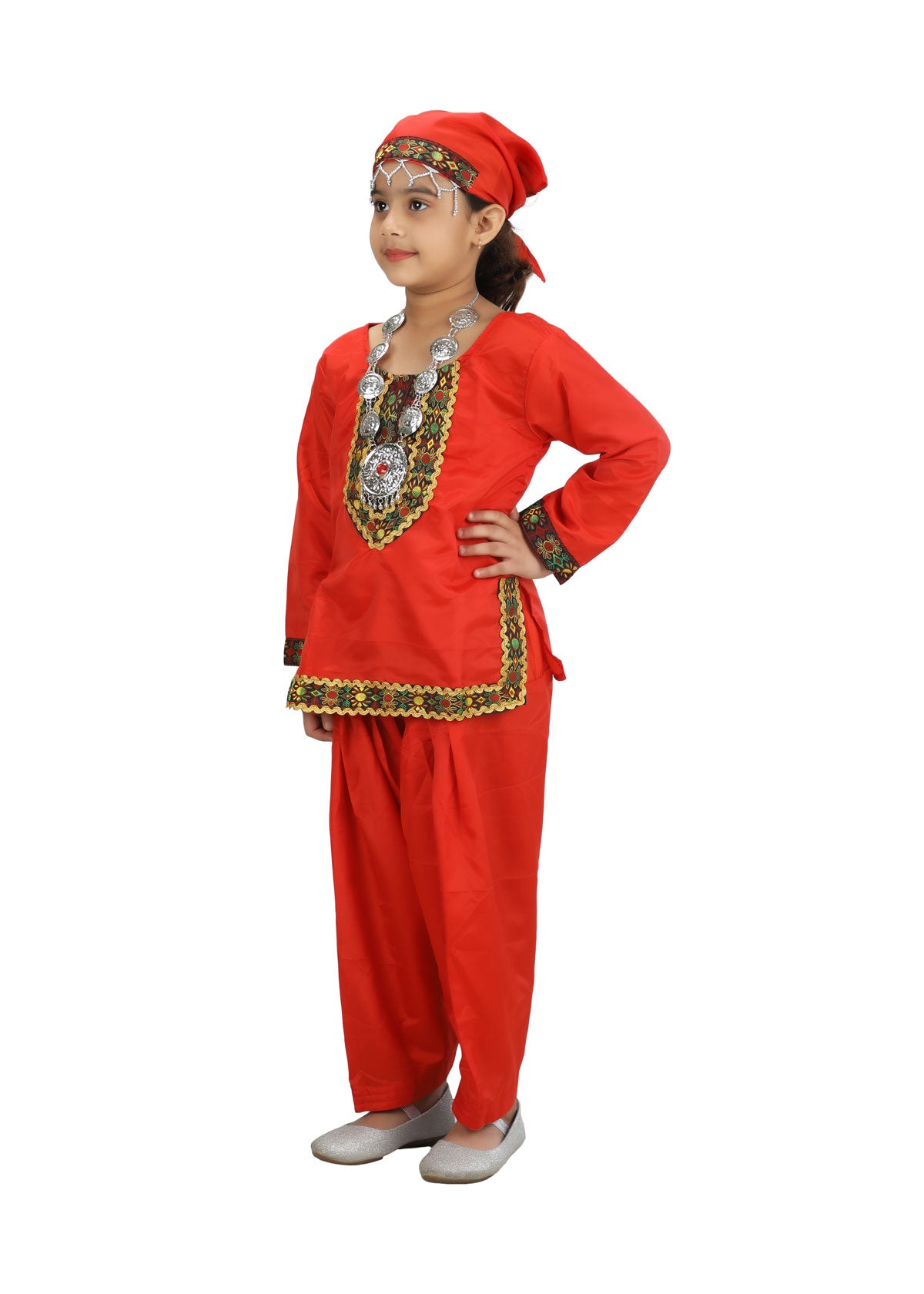 1,000+ Kashmiri Dress Stock Photos, Pictures & Royalty-Free Images - iStock