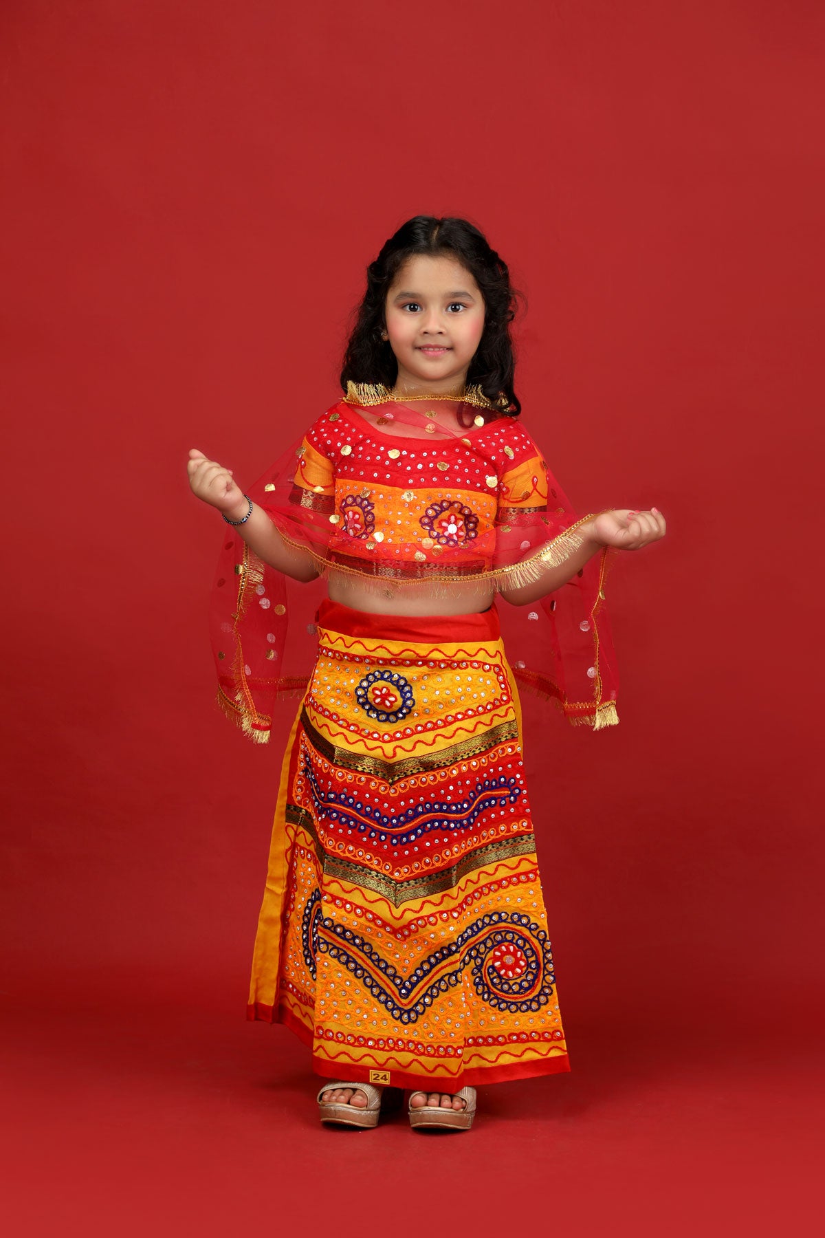Radha Gujarat Garba Navratri Indian State Fancy Dress Costume For Girls And  Women At Rs Online Store Items Bookmycostume, New Delhi ID: 24012795591 |  lupon.gov.ph